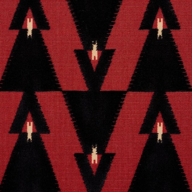 Contemporary SAMPLE - Schumacher Kalido Velvet Fabric In Ladybird For Sale - Image 3 of 4