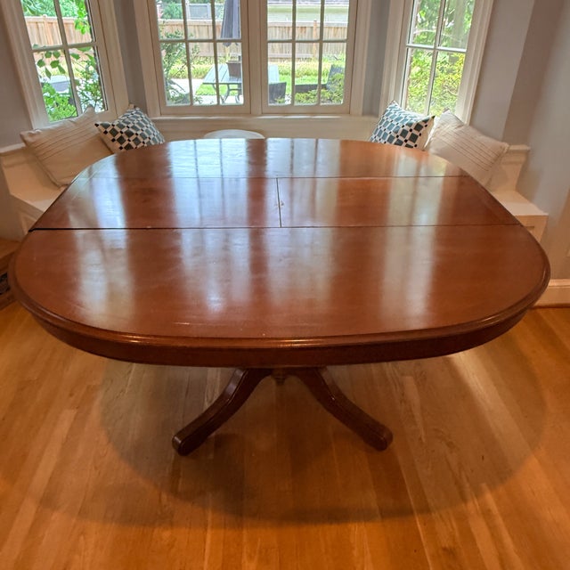 1990s Grange Expanding Oval Pedestal Dining Table For Sale - Image 5 of 10