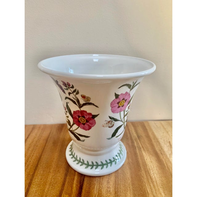 Classic Botanic Garden ceramic vase from Portmerion Excellent condition B44