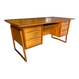 1960s Danish Teak Svend Aage Madsen for Sigurd Hansen Sculptural Executive Desk For Sale