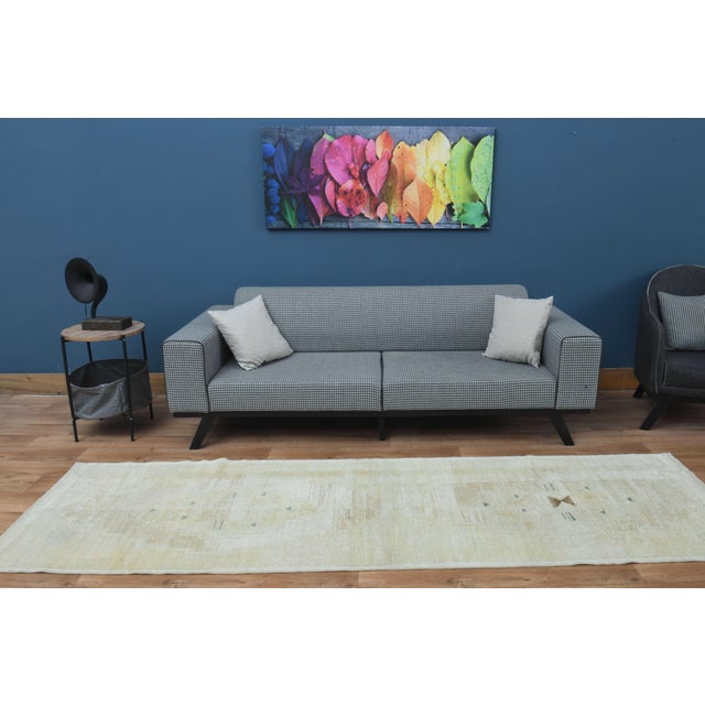 1970s Vintage Handmade Wool Cotton Turkish Cream Area Rug For Sale - Image 4 of 11
