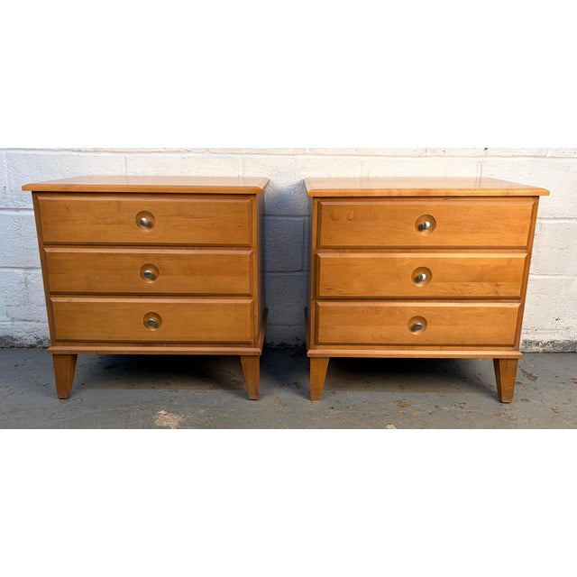 Mid-Century Modern Late 20th Century Pair of Maple Nightstands by Ethan Allen For Sale - Image 3 of 16