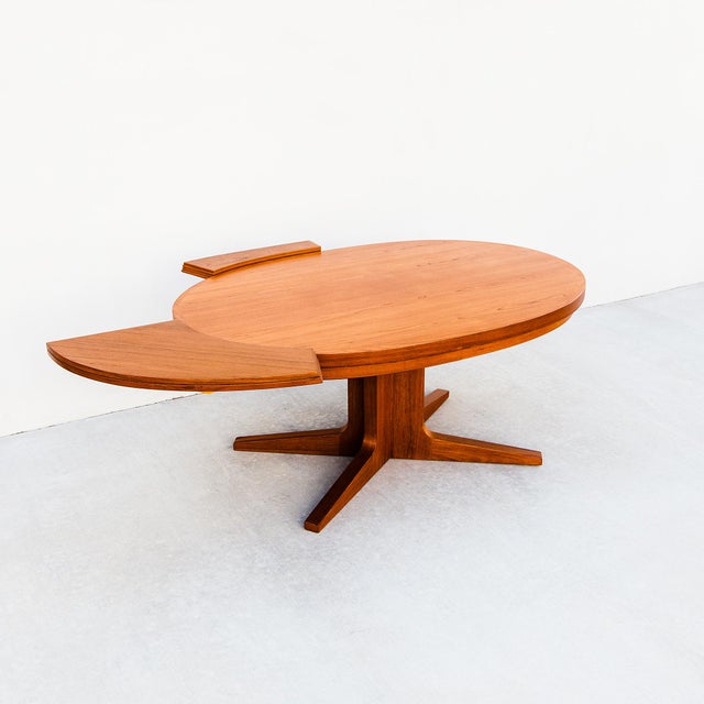 Wood 1960s Iconic Dyrlund Lotus Flip-Flap Oval Dining Table in Teak, Danish Mid Century Modern For Sale - Image 7 of 18