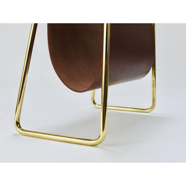 Mid-Century Magazine Rack in Brass and Brown Leather attributed to Carl Auböck, Austria, 1950s For Sale - Image 12 of 18