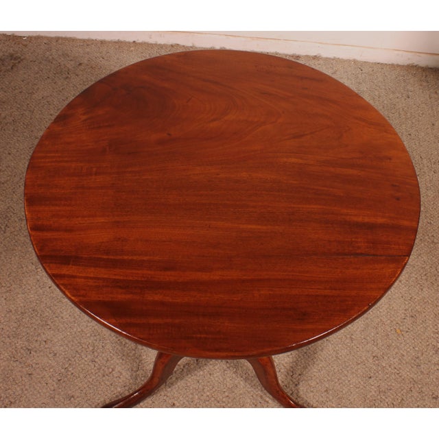 Tan Small Early 19th Century Mahogany Tea Table For Sale - Image 8 of 10