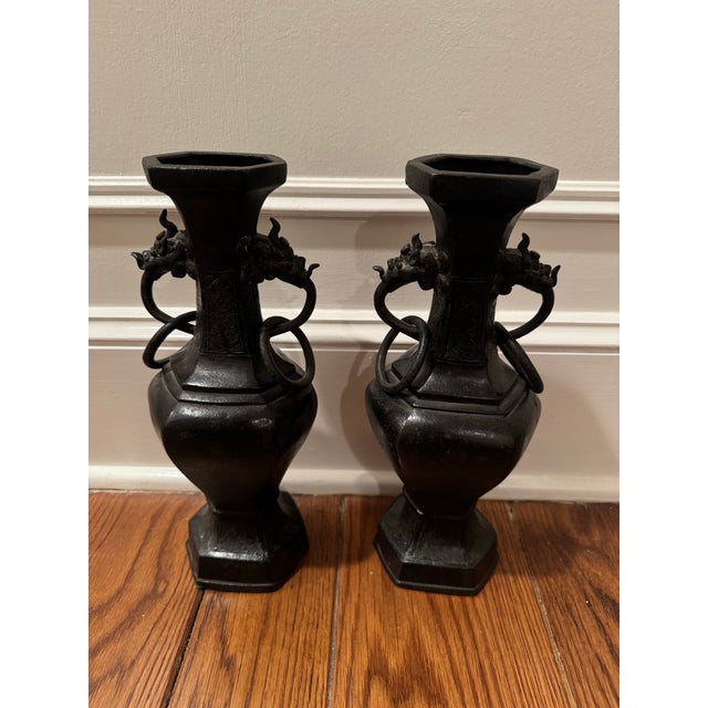 Pair of Antique Chinese Archaic Bronze Urns For Sale - Image 10 of 11