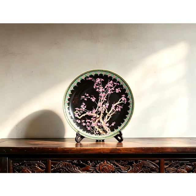 W-26cm,H-3cm Experience the beauty and elegance of Chinese history with our Chinese Vintage Porcelain Handcrafted with...