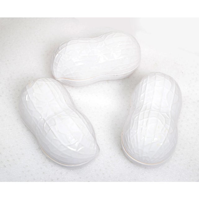 Mid-Century Modern Set of 3 White Ceramic Peanut Trinket Boxes, Keepsake or Jewelry Boxes For Sale - Image 3 of 13