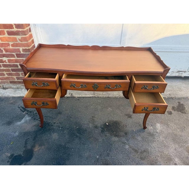 Brown Mid 20th Century John Widdicomb Solid Maple Country French Provincial Style Vanity / Writing Table Desk For Sale - Image 8 of 17