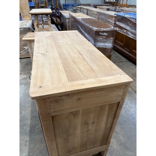 French Provençal Buffet Louis XV Style Circa 1850 Walnut Wood From South East of France. For Sale In Atlanta - Image 6 of 7