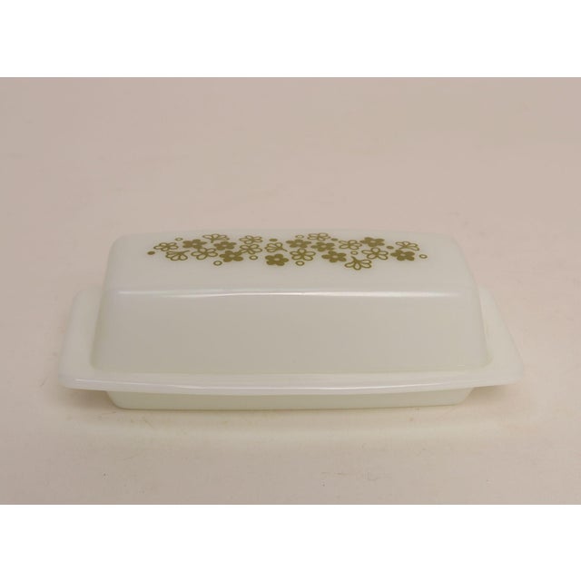 1970s Vintage Pyrex Spring Blossom / "Crazy Daisy" Green Floral and Milk Glass Covered Butter Dish For Sale - Image 5 of 12
