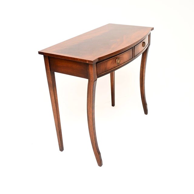 An elegant and very well made antique Regency style console table / desk. This was made in England, it dates from around...