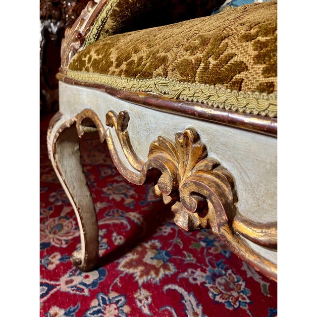 Metal 17th Century Italian Baroque Louis XIV Lacquered and Parcel Gilt Sofa For Sale - Image 7 of 12
