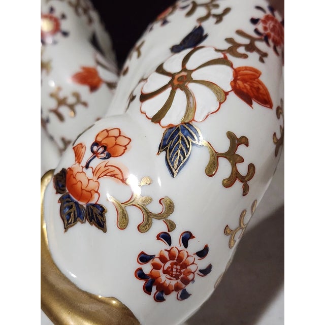 Vintage MCM Porcelain Hand Painted Sitting Cats Figurines Made in Japan-Set of 2 For Sale In Dallas - Image 6 of 7