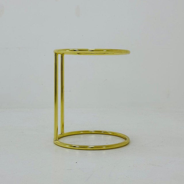 Bauhaus Round Golden Chrome and Glass Side Table, 1980s For Sale - Image 9 of 11
