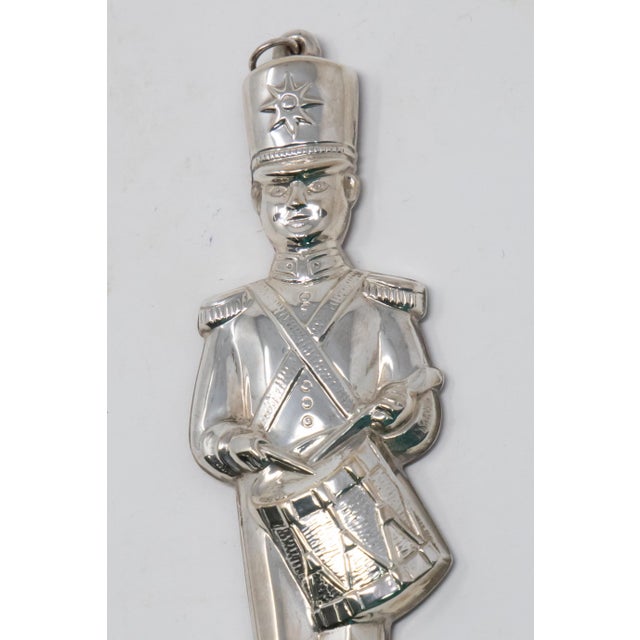 Offering this beautiful Gorham drummer boy from 1974. It depicts the drummer boy with his drums and sticks up in a playing...