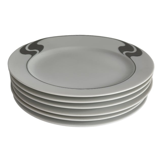 Asimmetria Grauraster White Salad Plate by Björn Wiinblad for Rosenthal Studio Line, 1990s Set of 6 For Sale