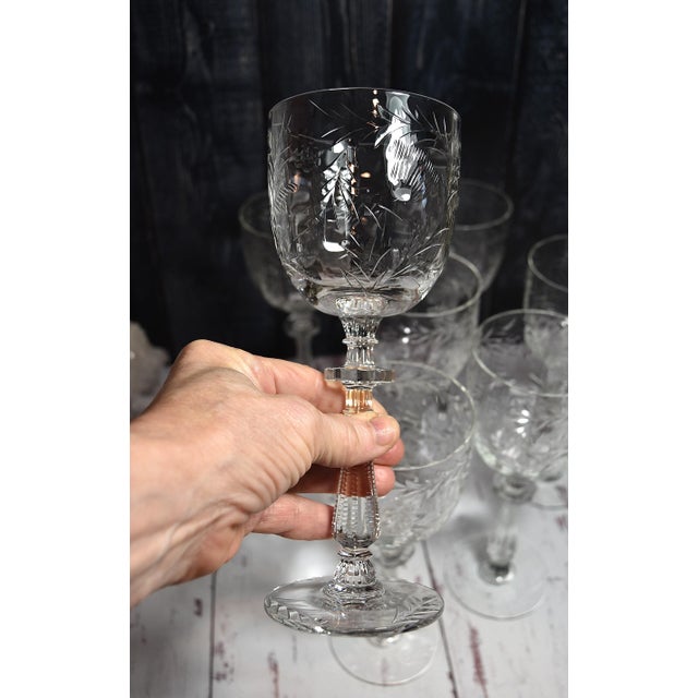 Vintage Rock Sharpe Paisley Pattern Etched Glass 8" Water Goblets Stems - Set of 7 For Sale - Image 15 of 18