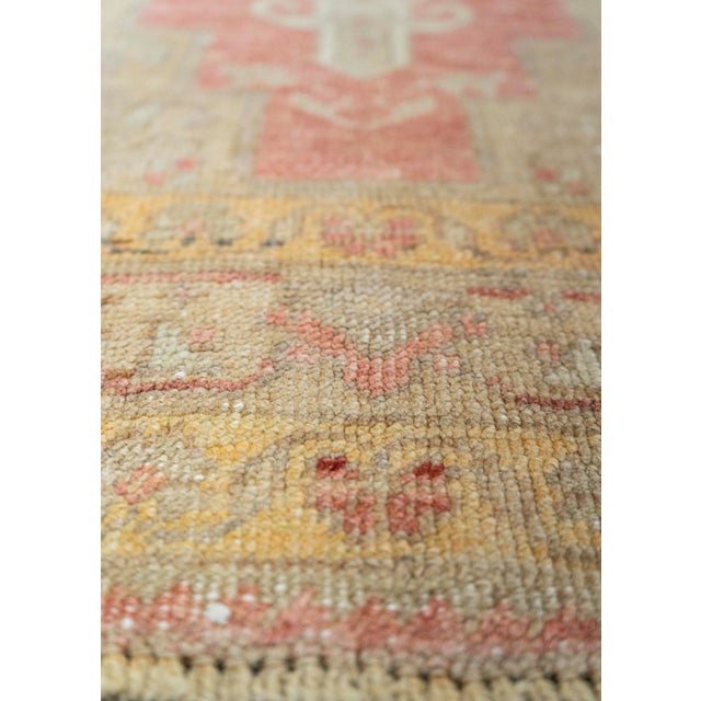 Turkish Turkish Vintage Rug 4' x 6'3" #21318 For Sale - Image 3 of 8