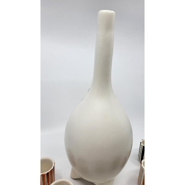 White Ceramic Liqueur Service Bottle and Cups by Roger Capron for Vallauris, 1950s, Set of 7 For Sale - Image 8 of 12