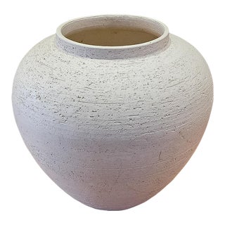 Vintage Minimalist White Textured Italian Pottery Vase by Bitossi For Sale