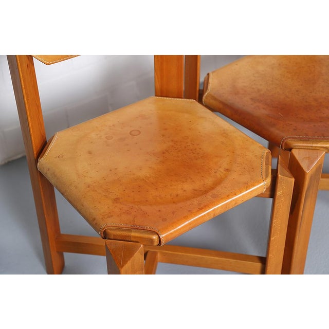 Pierre Chapo Dining Chairs in Beech & Cognac Leather by Pierre Chapo, 1960s, Set of 4 For Sale - Image 4 of 18