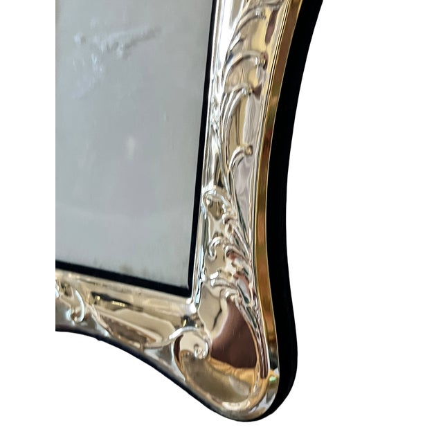 Silver 1980s Art Nouveau Style Silverplated Floral Picture Frame With Scalloped Silhouette for 3"x5" of 4"x6" Image For Sale - Image 8 of 13