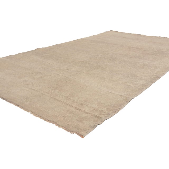 52459 Vintage Turkish Oushak Rug, 04'11 x 08'09. The Ethereal Haven: A Vintage Turkish Oushak Masterpiece of Refined...