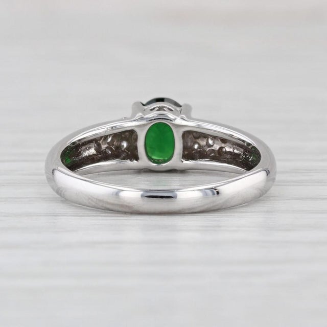 2010s 0.90ctw Green Tsavorite Garnet Diamond Ring 18k White Gold Size 6.75 For Sale - Image 5 of 8