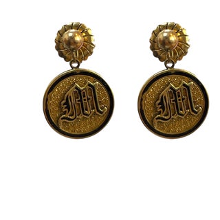 Vintage Cameo "M M" Enamel 14k Yellow Gold Earrings - 2 Pieces For Sale