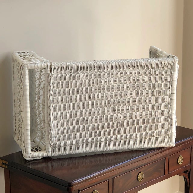 Wood Mid-20th Century White Wicker Breakfast Tray For Sale - Image 7 of 11
