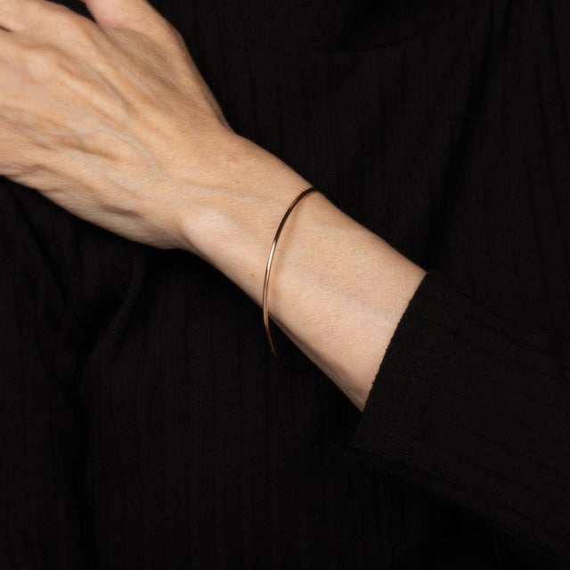 Modern Vintage Portuguese Bangle Bracelet 19k Rose Gold 8" Estate Fine Jewelry For Sale - Image 3 of 3