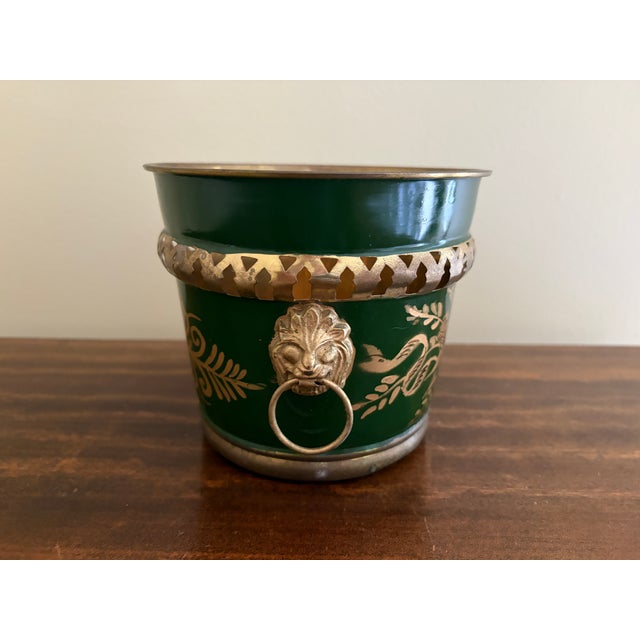 Metal French Neoclassical Tole Green & Gold Cachepot Planter Vase With Lion Heads For Sale - Image 7 of 8