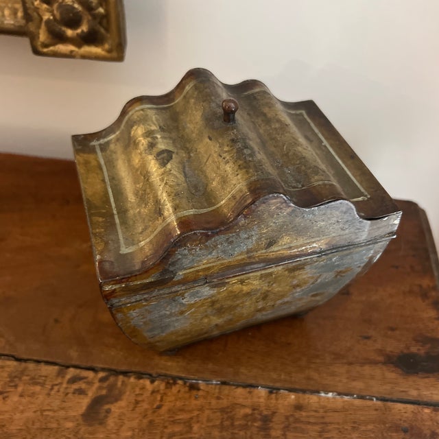 19th Century French Empire Tole Chinoiserie Tea, Caddy Sarcophagus Box For Sale In New York - Image 6 of 8