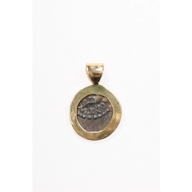 Metal Antique Widow's Mite Roman Pendant, 22K For Sale - Image 7 of 12