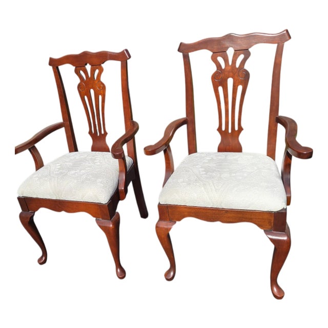 2 Pennsylvania House Cherry Dining Room Armchairs Chippendale Sheild Back For Sale
