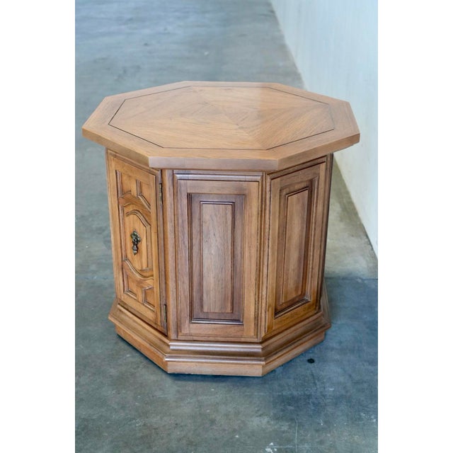Thomasville Vintage 1960s Thomasville Octagon End Table - Mid Century Wooden Accent Side Table With Storage For Sale - Image 4 of 7