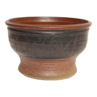 Large Vintage Maroon and Charcoal Sgraffito Ceramic Planter by Deanna Nichols For Sale
