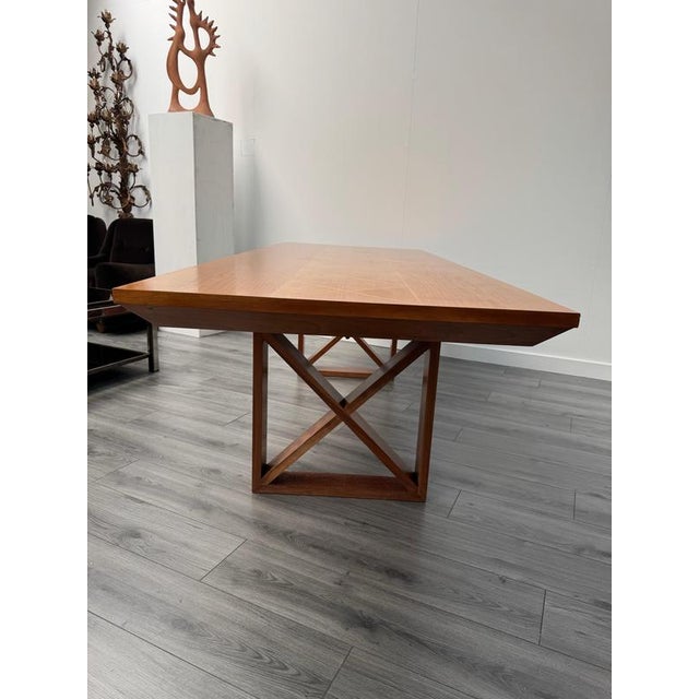 Wood Geometric Dining Table in Oak and Cherrywood by Luca Scacchetti, 1970s For Sale - Image 7 of 9