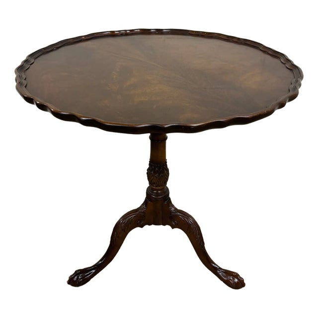 Vintage Mahogany 30 Inch Round Tilt Top Pie Crust Accent Table For Sale