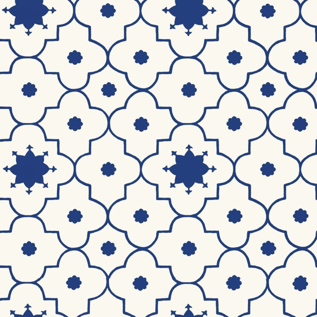 Sample - Schumacher X Martyn Lawrence Bullard Taj Trellis Wallpaper in Jaipur Blue For Sale