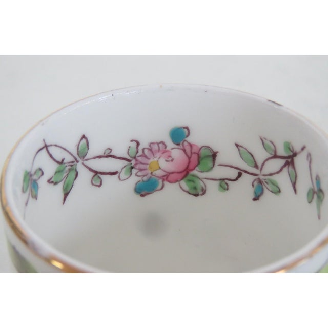 Late 20th Century Crown Staffordshire Bone China Espresso Tea Cup Rose Laurels F6242 Pattern For Sale In Miami - Image 6 of 13