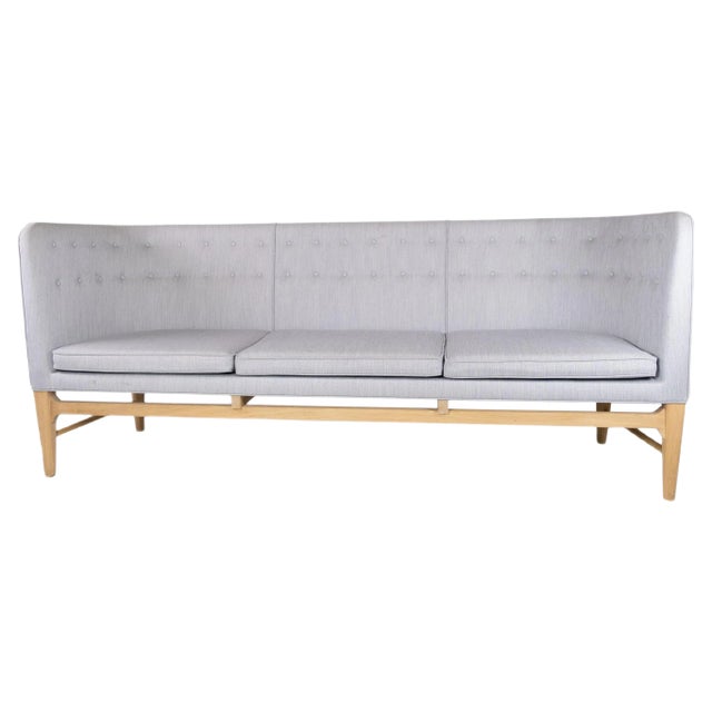 Mayor Sofa Model AJ5 by Arne Jacobsen and Flemming Lassen from &Tradition For Sale