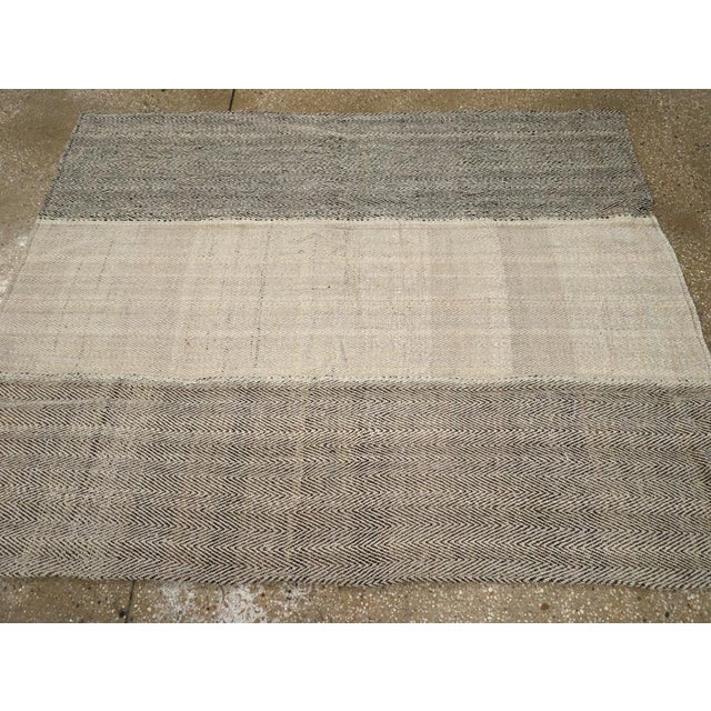 Galerie Shabab Collection Mid-20th Century Turkish Flatweave Kilim Accent Rug For Sale - Image 4 of 8