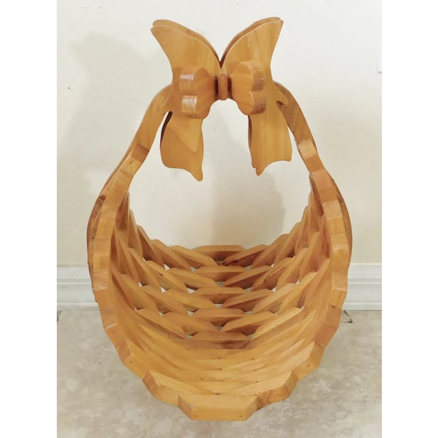 Tan Large Vintage C1970s Handmade Natural Wood Geometric Block Basket With Handle and Bow For Sale - Image 8 of 13