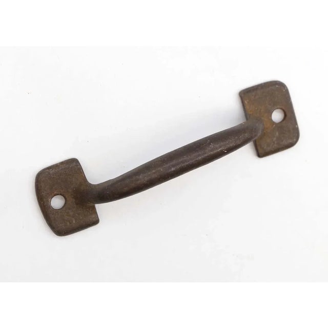 This pair of antique cast iron bridge drawer pulls emanates timeless elegance. These pulls combine antique charm with...