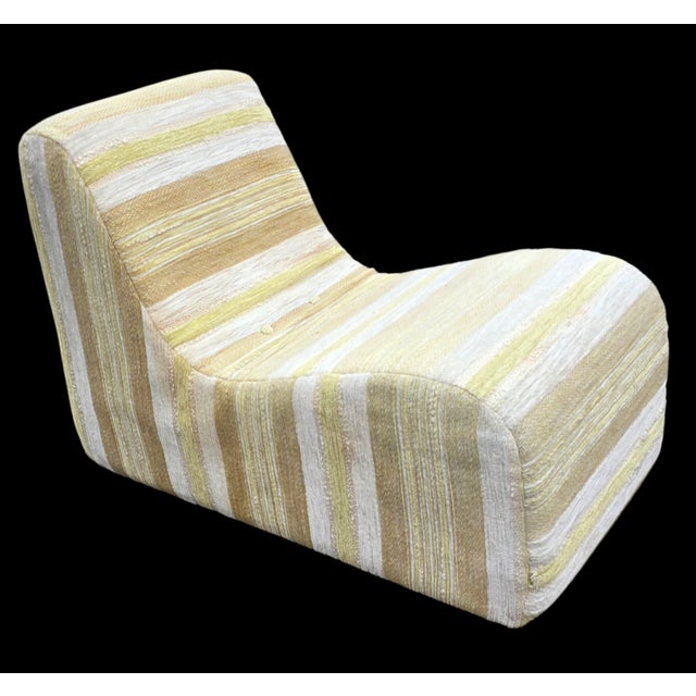 This Rare Mid-Century Milo Baughman for Thayer Coggin Lounge Chair makes a strong visual statement rooted in Mid-century...