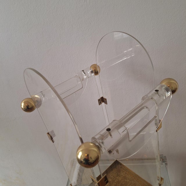 Acrylic Glass and Brass Umbrella Stand in the style of Fontana Arte, 1970s For Sale - Image 11 of 14