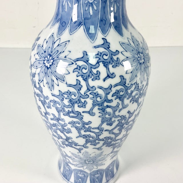 Ceramic 1980s Vintage Chinoiserie Boho Chic Hollywood Regency Light Blue & White Vase For Sale - Image 7 of 11