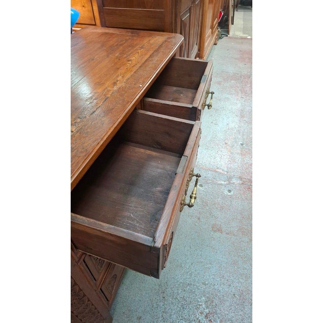 Brown 18th Century Chestnut and Oak Chest of Drawers For Sale - Image 8 of 10